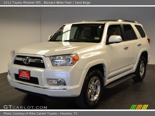 2011 Toyota 4Runner SR5 in Blizzard White Pearl