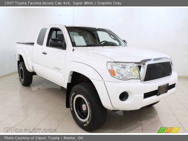 2007 Toyota Tacoma Access Cab 4x4 in Super White