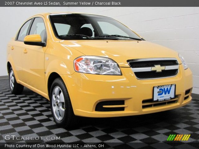 2007 Chevrolet Aveo LS Sedan in Summer Yellow