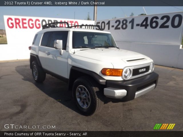 2012 Toyota FJ Cruiser 4WD in Iceberg White