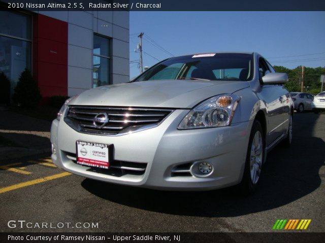 2010 Nissan Altima 2.5 S in Radiant Silver