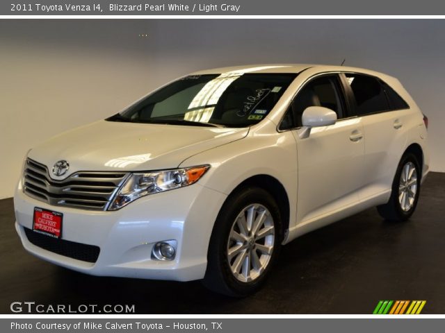 2011 Toyota Venza I4 in Blizzard Pearl White
