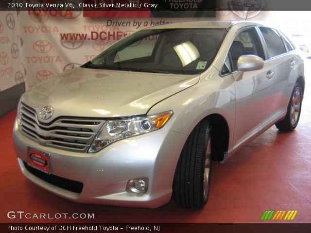 2010 Toyota Venza V6 in Classic Silver Metallic