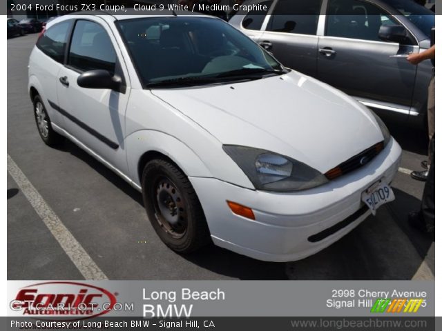 2004 Ford Focus ZX3 Coupe in Cloud 9 White