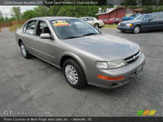1999 Nissan Maxima GXE in Sunlit Sand Metallic