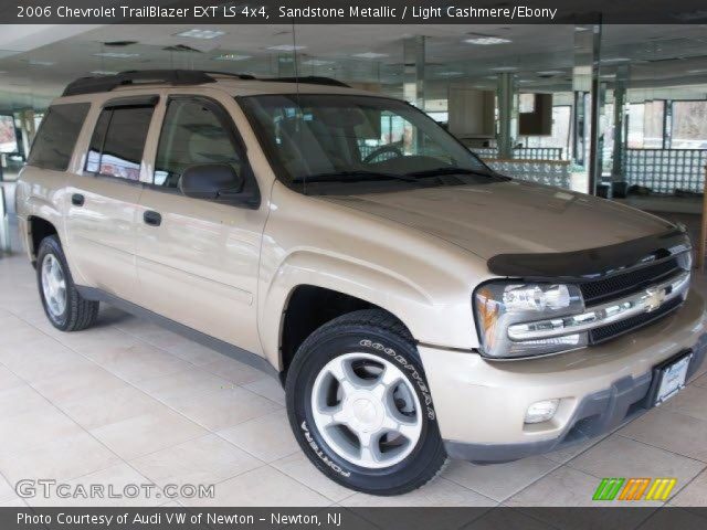 2006 Chevrolet TrailBlazer EXT LS 4x4 in Sandstone Metallic