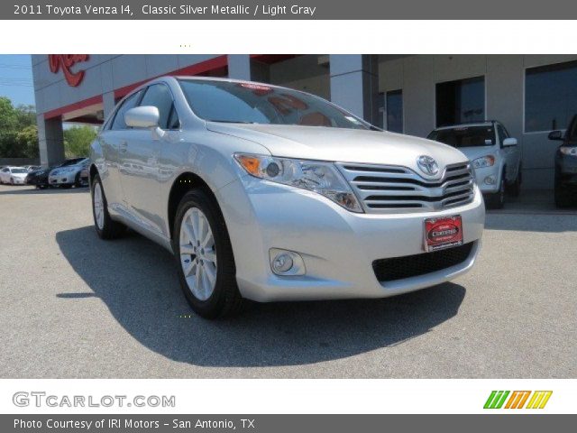 2011 Toyota Venza I4 in Classic Silver Metallic