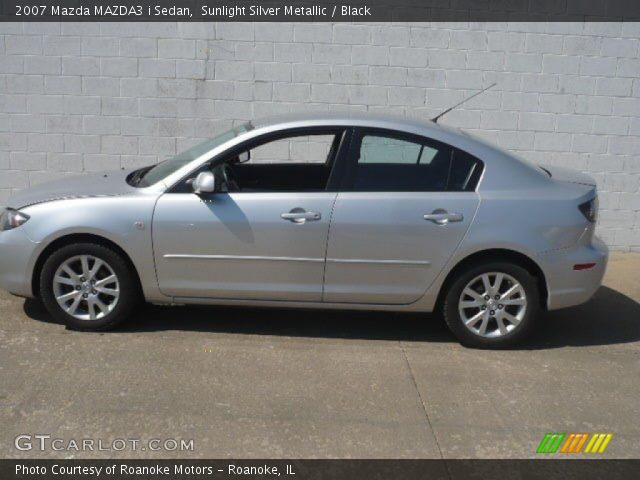 2007 Mazda MAZDA3 i Sedan in Sunlight Silver Metallic