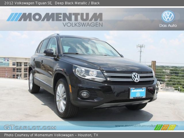 2012 Volkswagen Tiguan SE in Deep Black Metallic