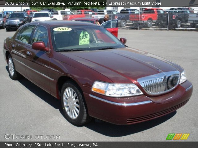 2003 Lincoln Town Car Executive in Autumn Red Metallic