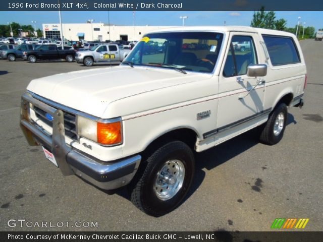 1990 Ford Bronco XLT 4x4 in Colonial White
