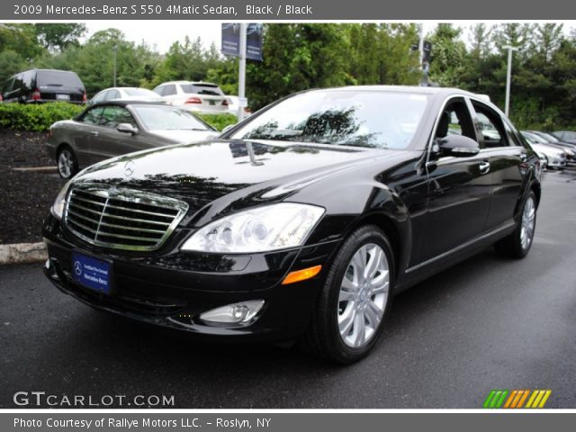 2009 Mercedes-Benz S 550 4Matic Sedan in Black