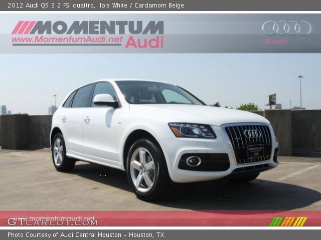 2012 Audi Q5 3.2 FSI quattro in Ibis White