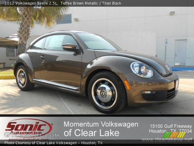 2012 Volkswagen Beetle 2.5L in Toffee Brown Metallic
