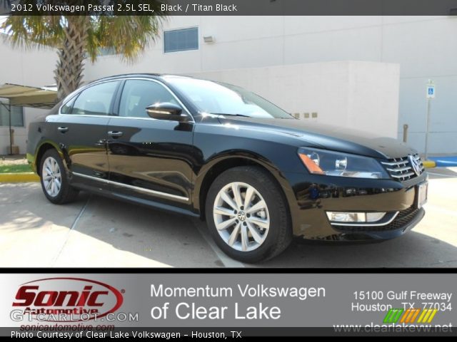 2012 Volkswagen Passat 2.5L SEL in Black