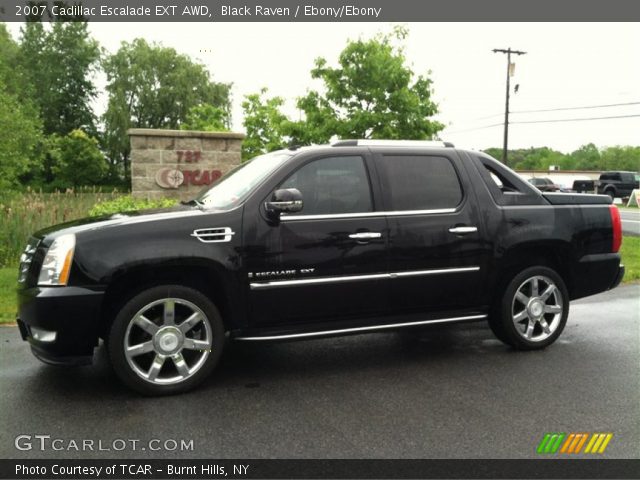 2007 Cadillac Escalade EXT AWD in Black Raven