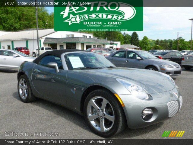 2007 Pontiac Solstice Roadster in Sly Gray