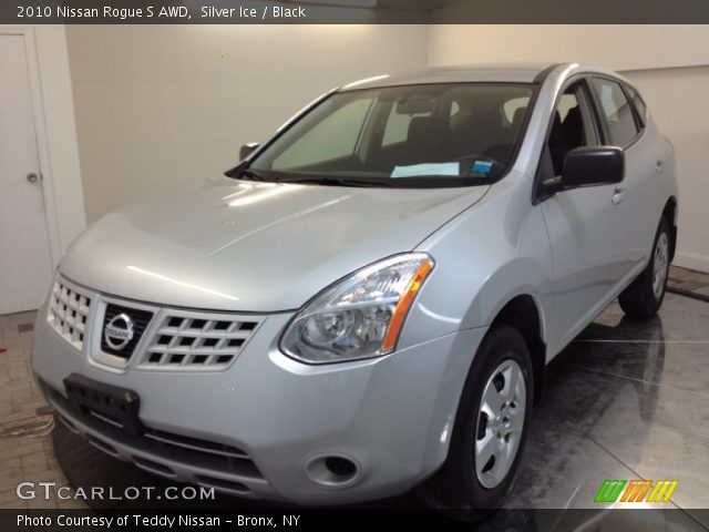 2010 Nissan Rogue S AWD in Silver Ice