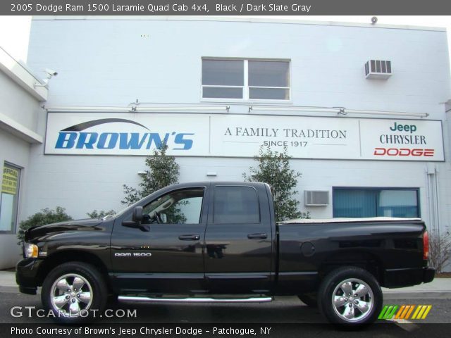 2005 Dodge Ram 1500 Laramie Quad Cab 4x4 in Black