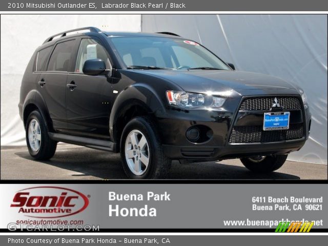 2010 Mitsubishi Outlander ES in Labrador Black Pearl