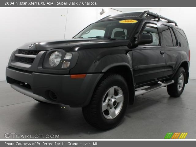 2004 Nissan Xterra XE 4x4 in Super Black