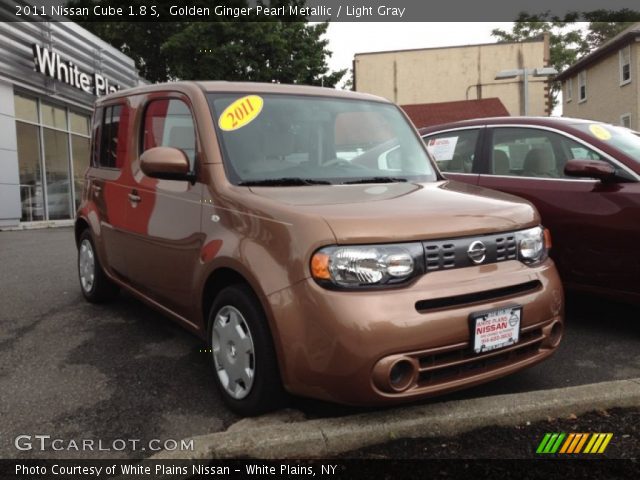 2011 Nissan Cube 1.8 S in Golden Ginger Pearl Metallic