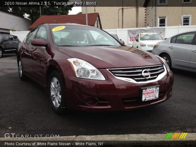 2010 Nissan Altima 2.5 S in Tuscan Sun Red