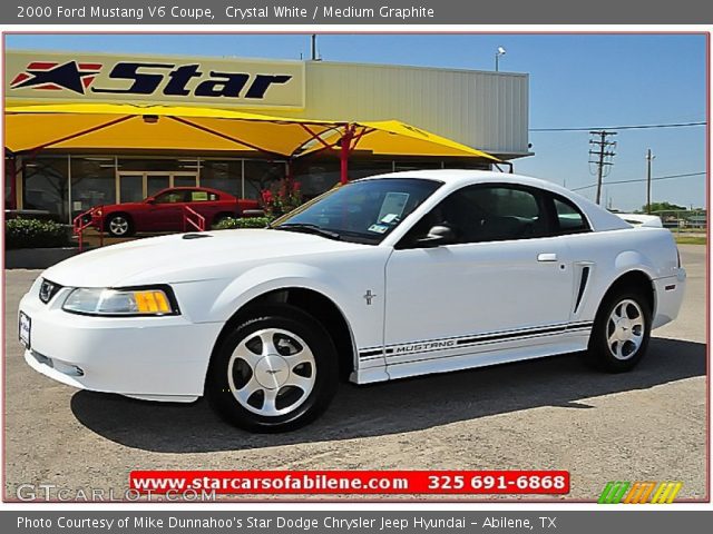 2000 Ford Mustang V6 Coupe in Crystal White