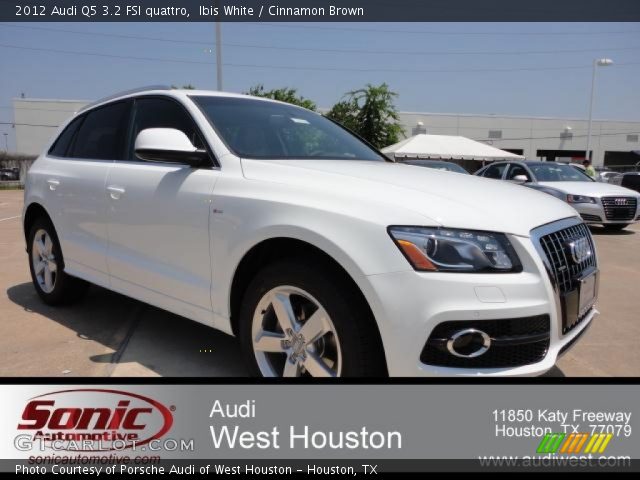 2012 Audi Q5 3.2 FSI quattro in Ibis White