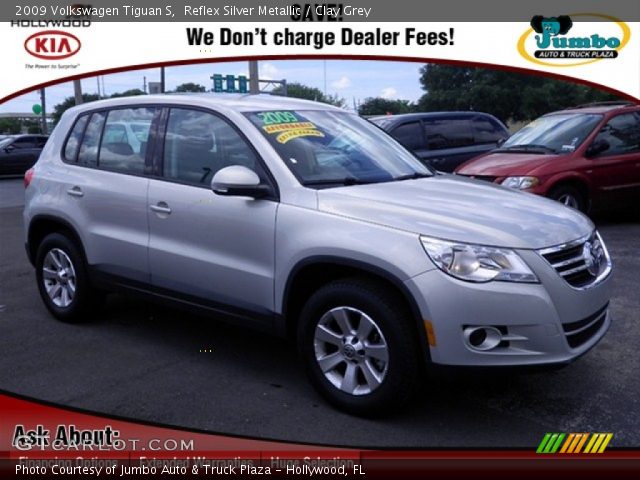 2009 Volkswagen Tiguan S in Reflex Silver Metallic