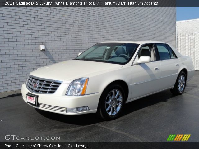 2011 Cadillac DTS Luxury in White Diamond Tricoat