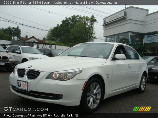 2009 BMW 5 Series 535xi Sedan in Alpine White