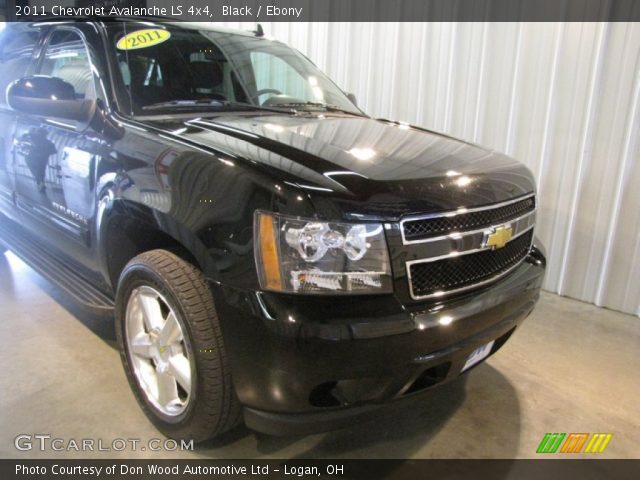 2011 Chevrolet Avalanche LS 4x4 in Black