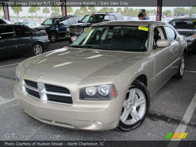 2008 Dodge Charger R/T in Light Sandstone Metallic