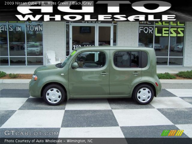 2009 Nissan Cube 1.8 in Moss Green