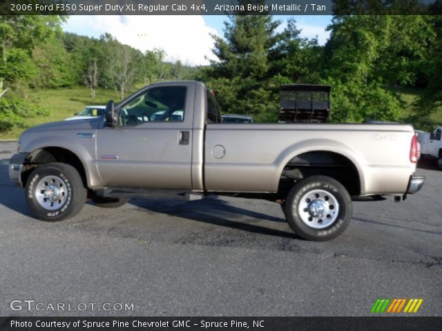 2006 Ford F350 Super Duty XL Regular Cab 4x4 in Arizona Beige Metallic
