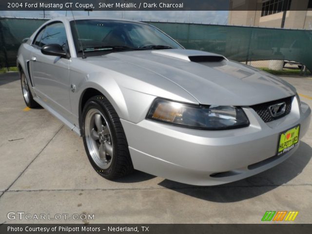 2004 Ford Mustang GT Coupe in Silver Metallic