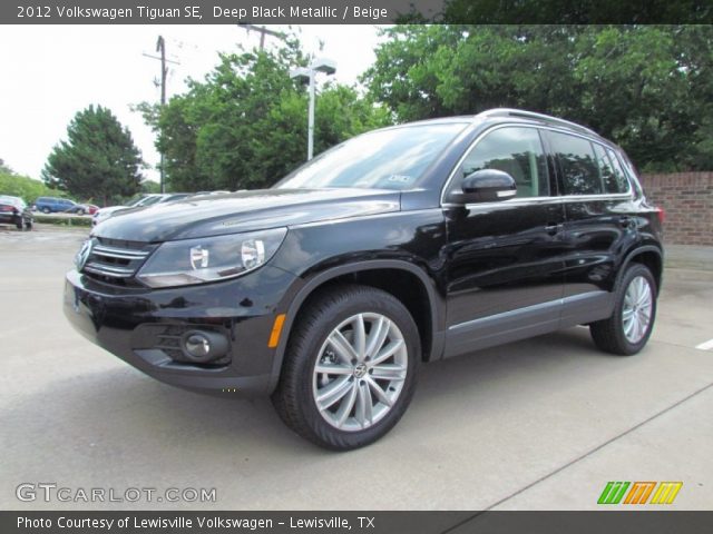 2012 Volkswagen Tiguan SE in Deep Black Metallic