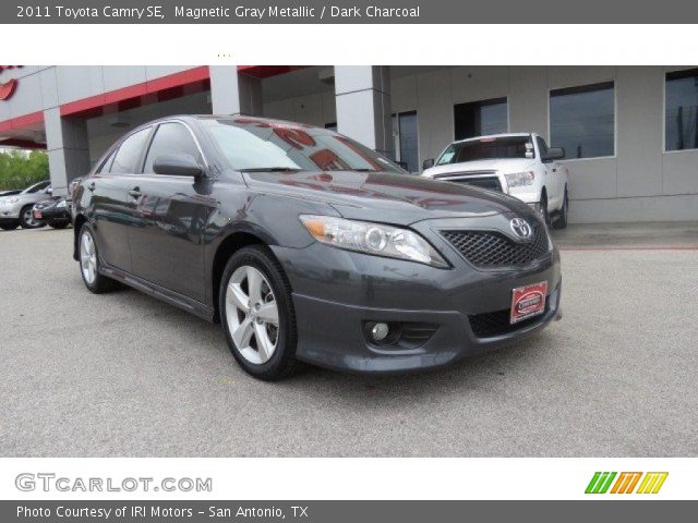 2011 Toyota Camry SE in Magnetic Gray Metallic