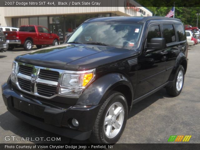 2007 Dodge Nitro SXT 4x4 in Black