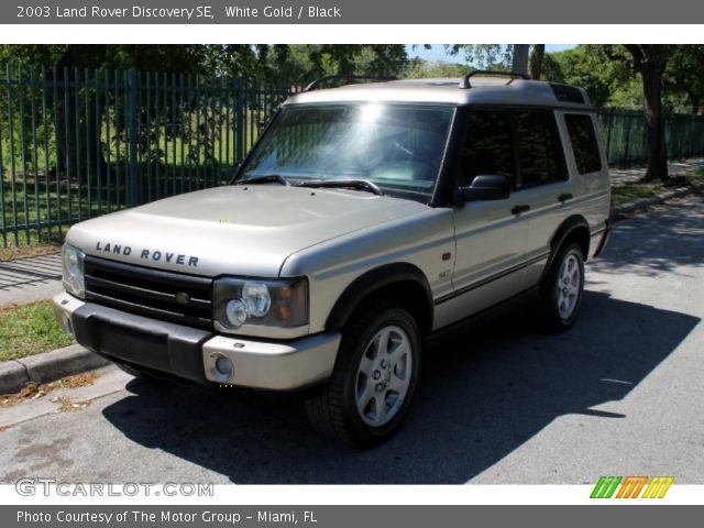 2003 Land Rover Discovery SE in White Gold