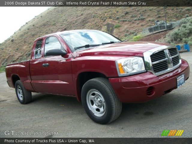 2006 Dodge Dakota ST Club Cab in Inferno Red Crystal Pearl
