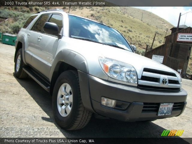 2003 Toyota 4Runner SR5 4x4 in Titanium Metallic