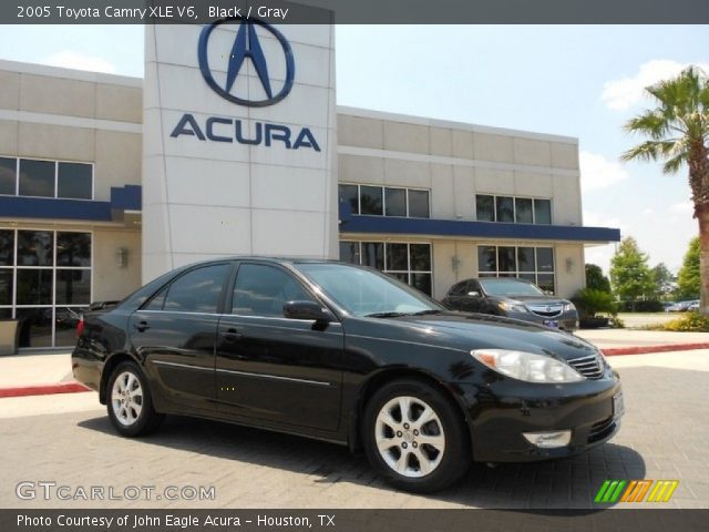 2005 Toyota Camry XLE V6 in Black