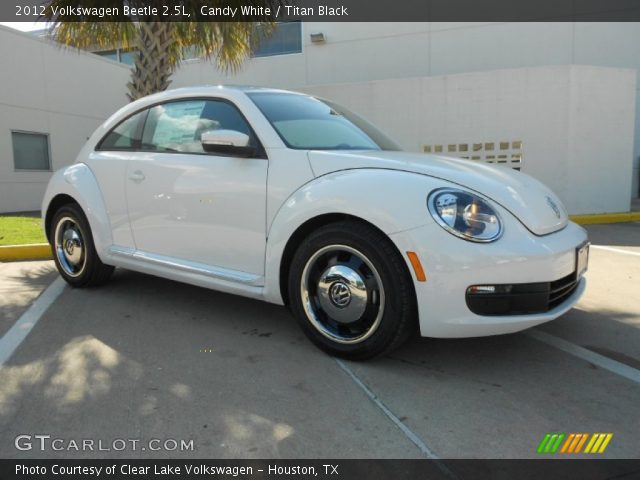 2012 Volkswagen Beetle 2.5L in Candy White