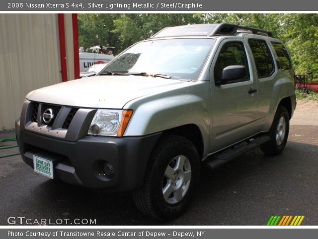 2006 Nissan Xterra S 4x4 in Silver Lightning Metallic