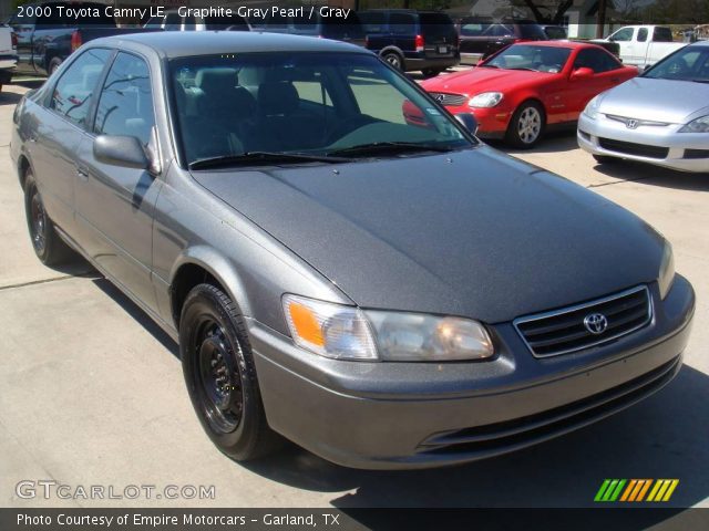 2000 Toyota Camry LE in Graphite Gray Pearl