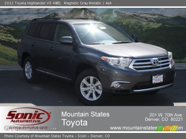 2012 Toyota Highlander V6 4WD in Magnetic Gray Metallic
