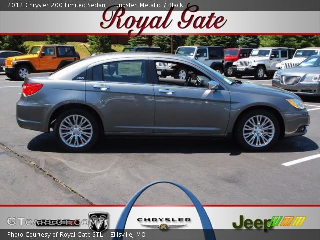2012 Chrysler 200 Limited Sedan in Tungsten Metallic