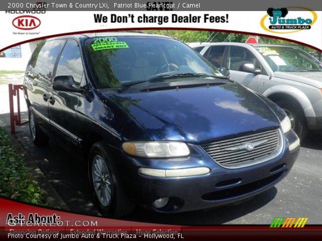 2000 Chrysler Town & Country LXi in Patriot Blue Pearlcoat